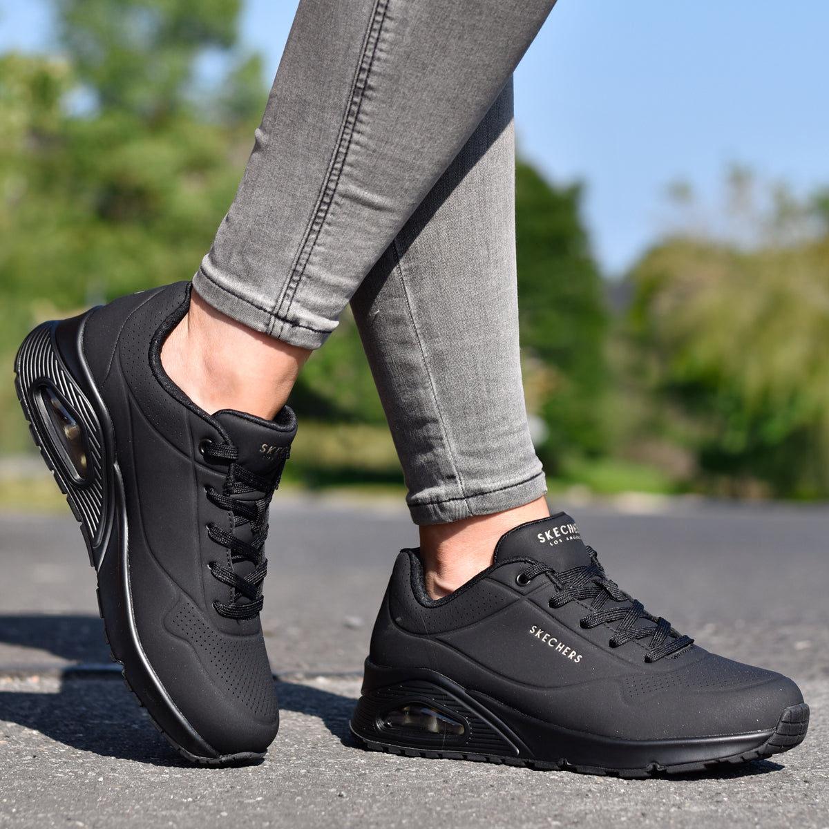 SKECHERS UNO  WOMANS BLACK