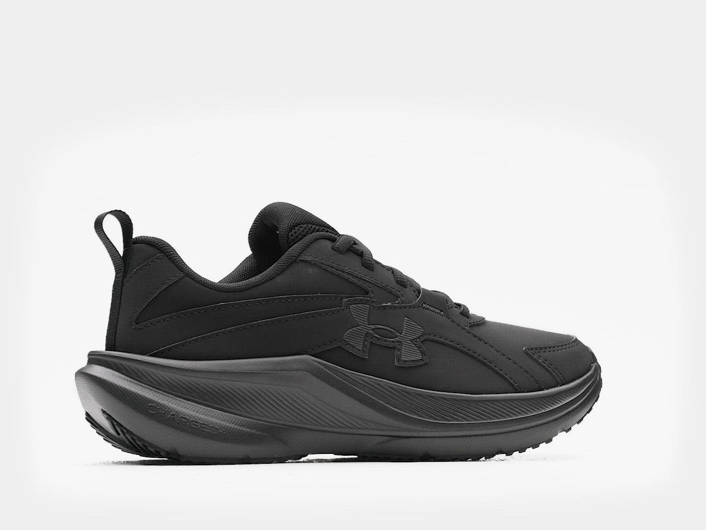 UNDER ARMOUR ASSERT 11