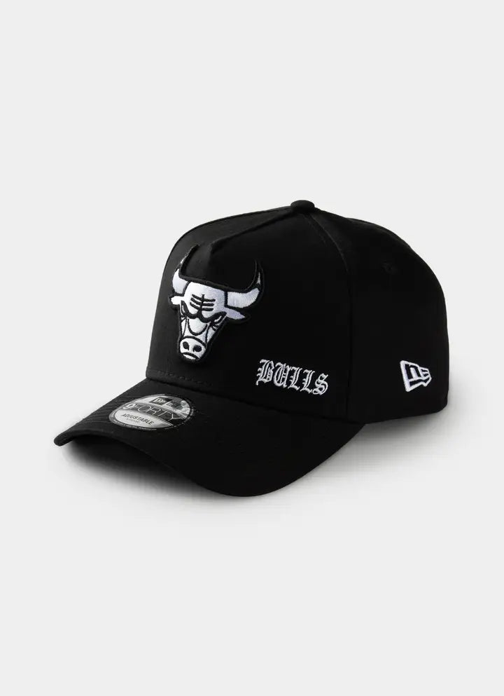NEW ERA 9FORTY AFRAME CHICAGO BULLS GOTHIC PRINT